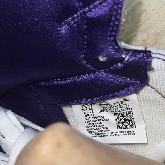 NIB - Air Jordan 1 High OG - Size 11 - Picture 6 of 12